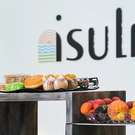 Isule & Breakfast 2*