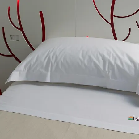 Isule & Breakfast Guest house 2*