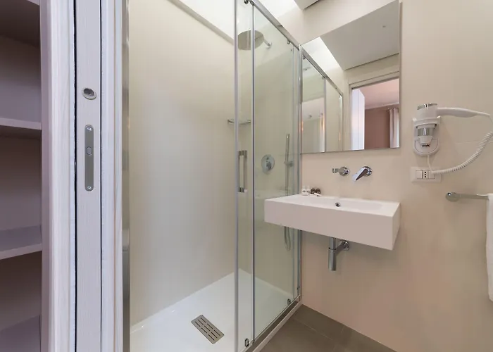 Isule & Breakfast 4*