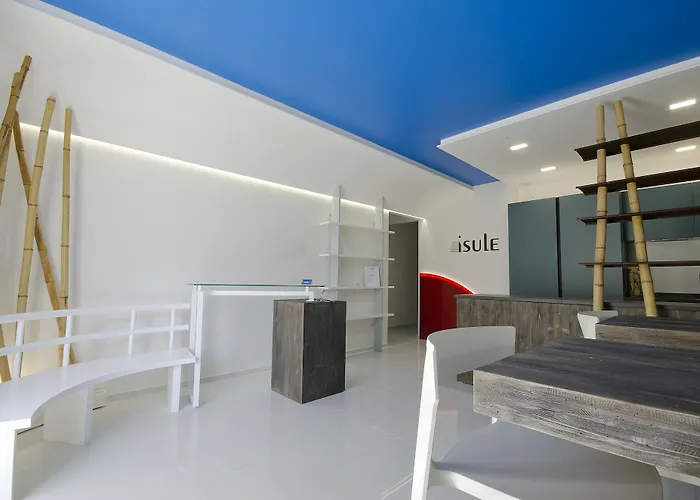 Isule & Breakfast 4*